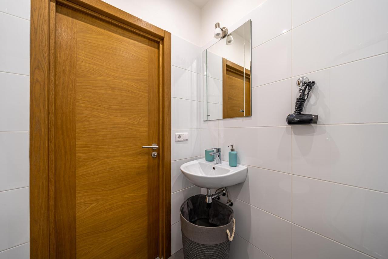 Grizinkalns Residence With Free Parking Riga Ngoại thất bức ảnh